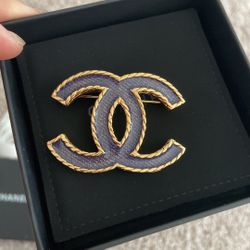 Chanel 2024 pre-collection brooch pin