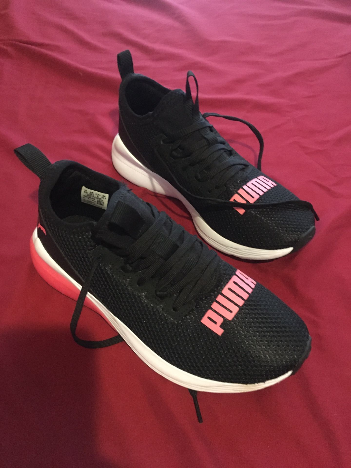 Puma Running Shoes For Women’s Size 8  