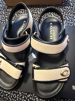 Size 7 coach sandals