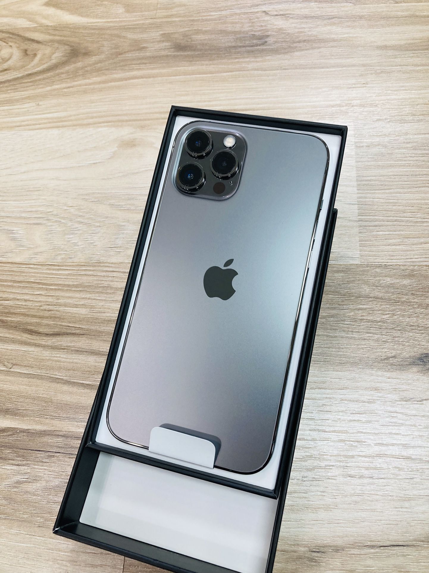 IPHONE 12 PRO MAX/UNLOCK/128GB/AVAILABLE NOW/YOU CAN FINANCE IT O PAY CASH/NO CREDIT/$50-$80DOWN