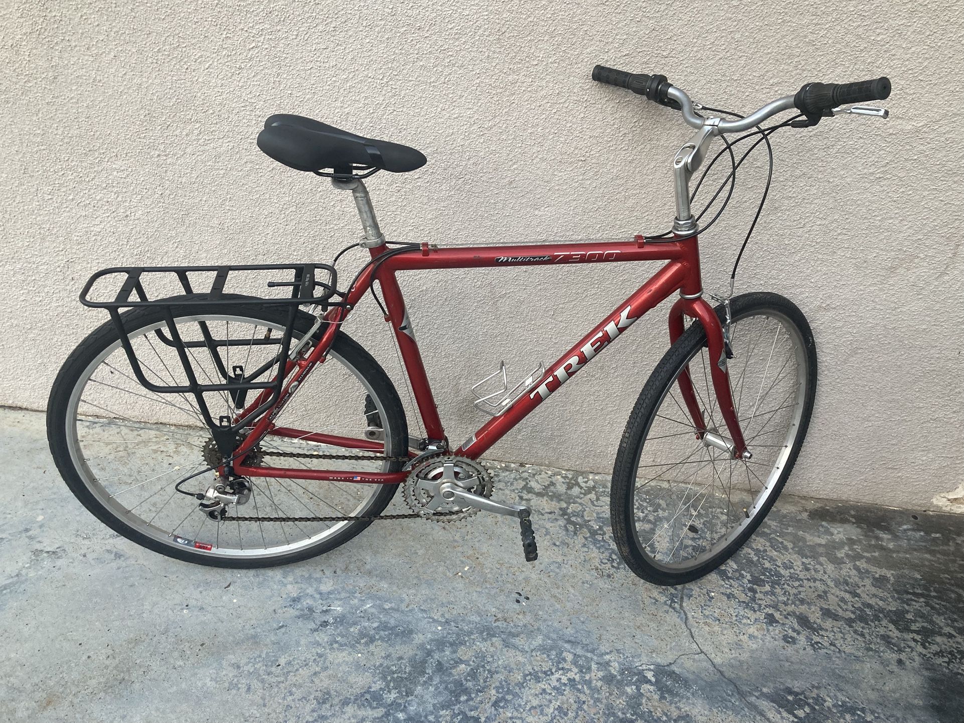 Trek 7300 Hybrid Bike