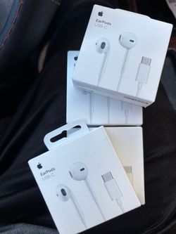 Apple type c wired headphones