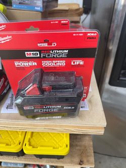 Brand new M18 8.0ah Forge battery.