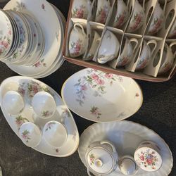 China Dish And Tee Cups Set 