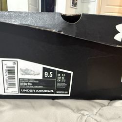 Under Armour Football Cleats Size 9.5 NEW