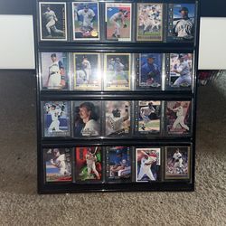 Board of 20 Baseball Cards