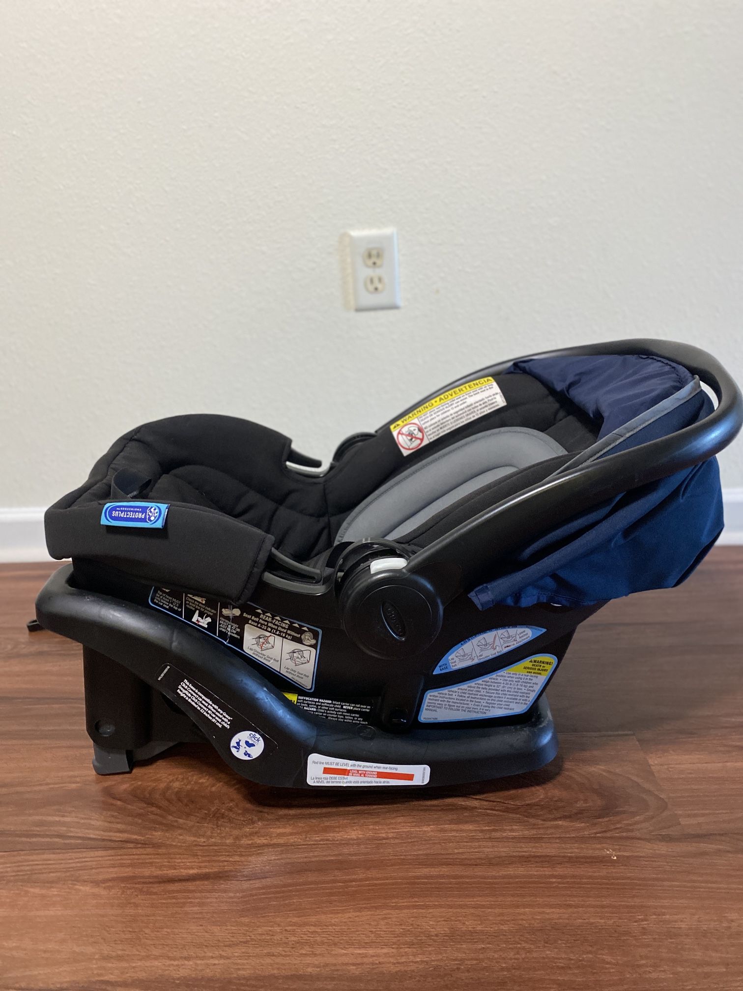 Graco Car seat with Base
