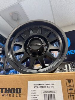 Method Wheels MR70479080518H Set of 4 17x9 8x165.1 MR704 HD Matte Black Wheels