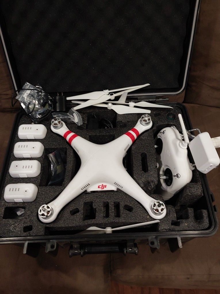 Dji Phantom With Carrying Case Many Extras 