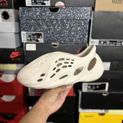 Adidas Yeezy Sand Foam Runner size 11 USED But Clean