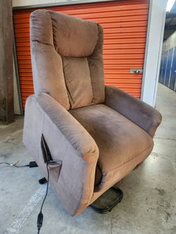 Lift Assist Recliner Chair FREE DELIVERY