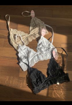 3 m/l bralettes