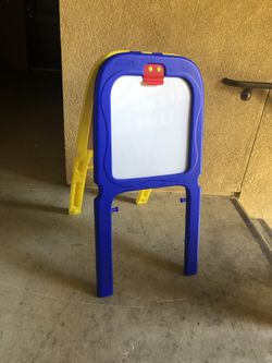 Crayola chalk/whiteboard