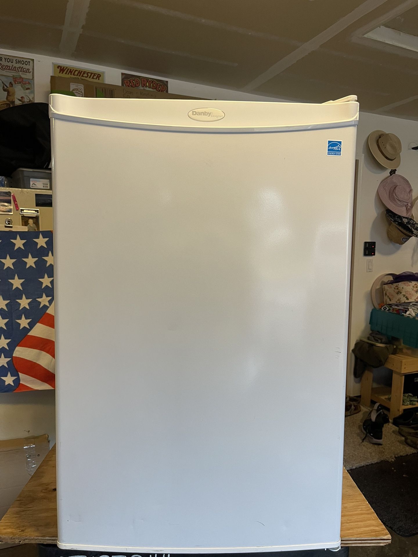 Mini Fridge without Freezer
