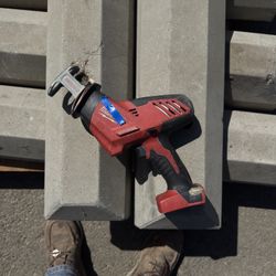 Milwaukee Hacksaw