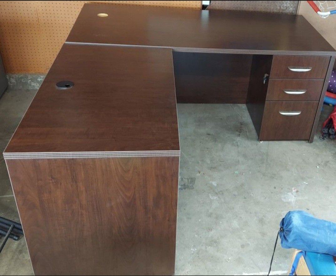 Office Desk