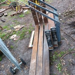 $500 EACH [8' Forklift Tines]