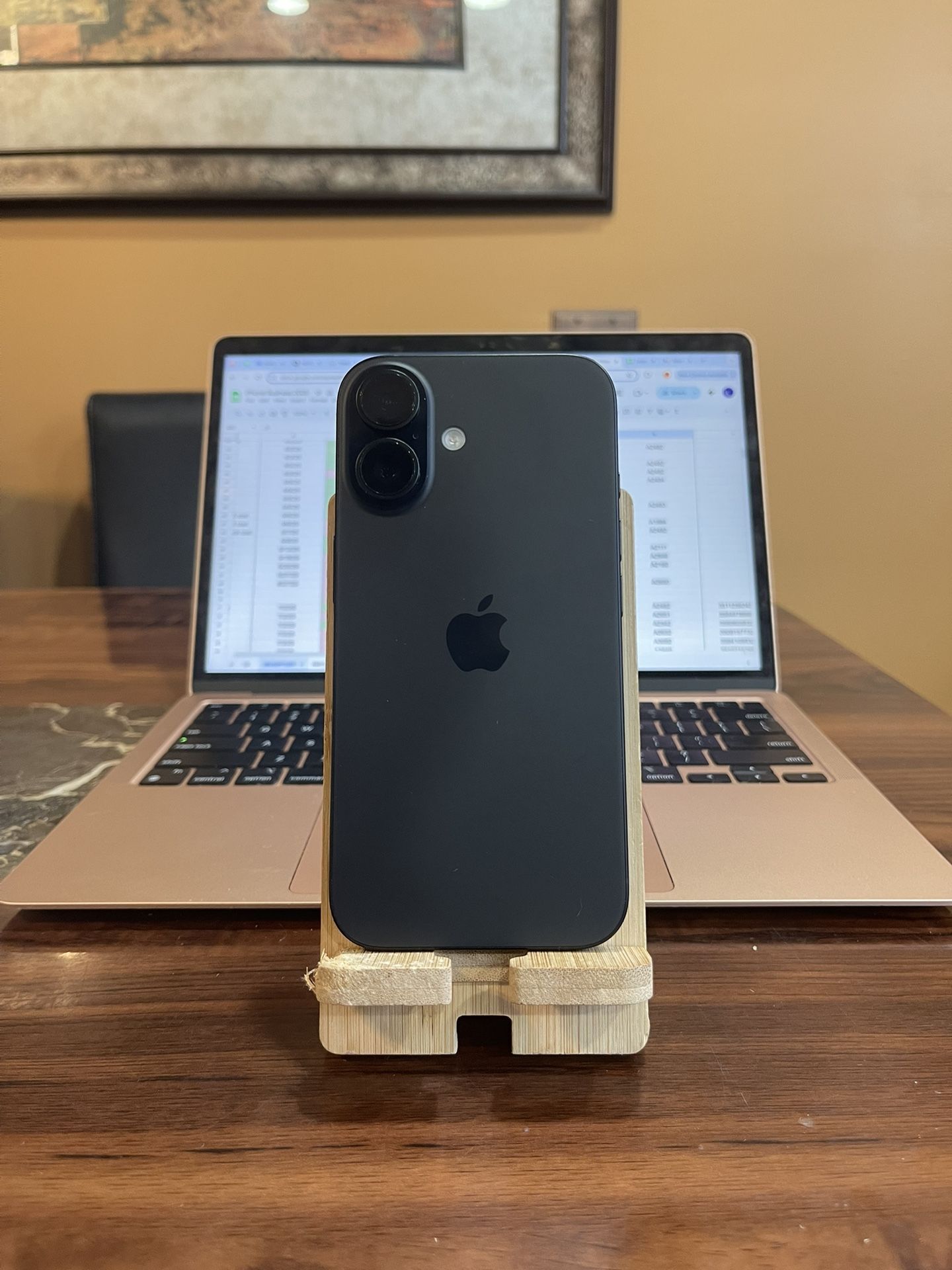 iPhone 16 – 512GB – Black – Unlocked – A3081 – Perfect Condition