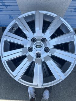 Range Rover Land Rover. (4) rims…..size (20)