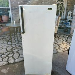 Med Size Refrigerator 