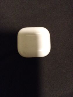 Airpods 4 (Used Condition W/O Left)