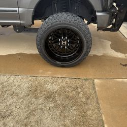 24x14 Hostiles Black Wheels And Tires 