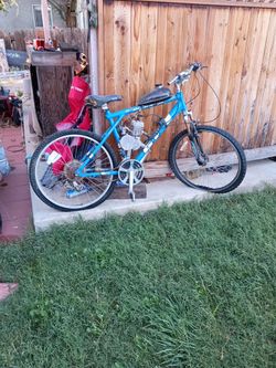 GT motorized bicycle