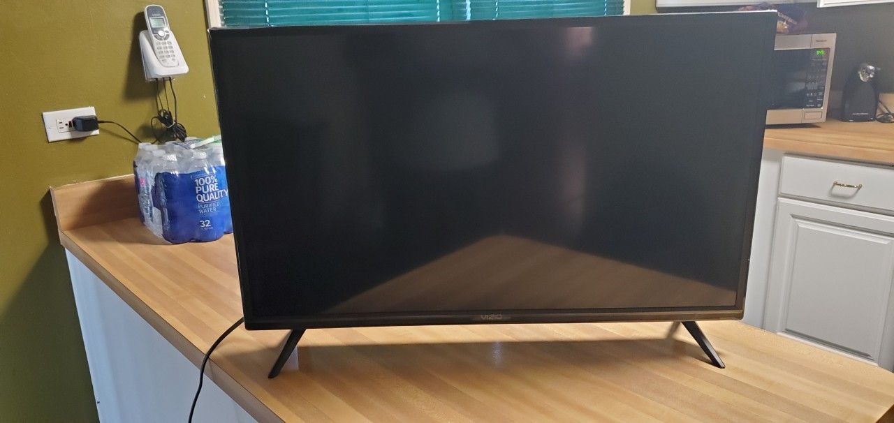 32 inch Vizio TV sale