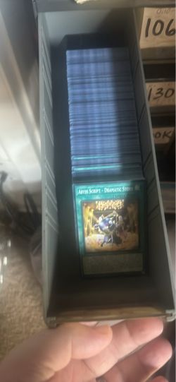 Lots Yu-Gi-Oh cards and some Pokémon cards