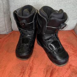 The image shows a K2 snowboard boot, likely a model similar to the new K2 Market or Sapera. Price varies from $200-$360 in size 8. • Brand: K2 or • Pr