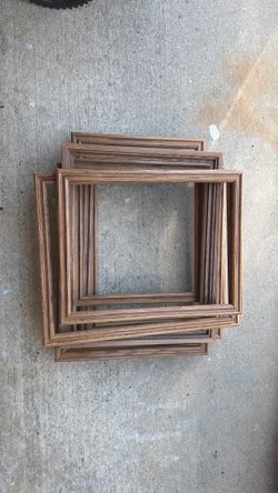 8 Wooden Frames