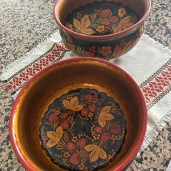 Set Of 2 Beautiful Handmade Handpainted Traditional Russian Bowls