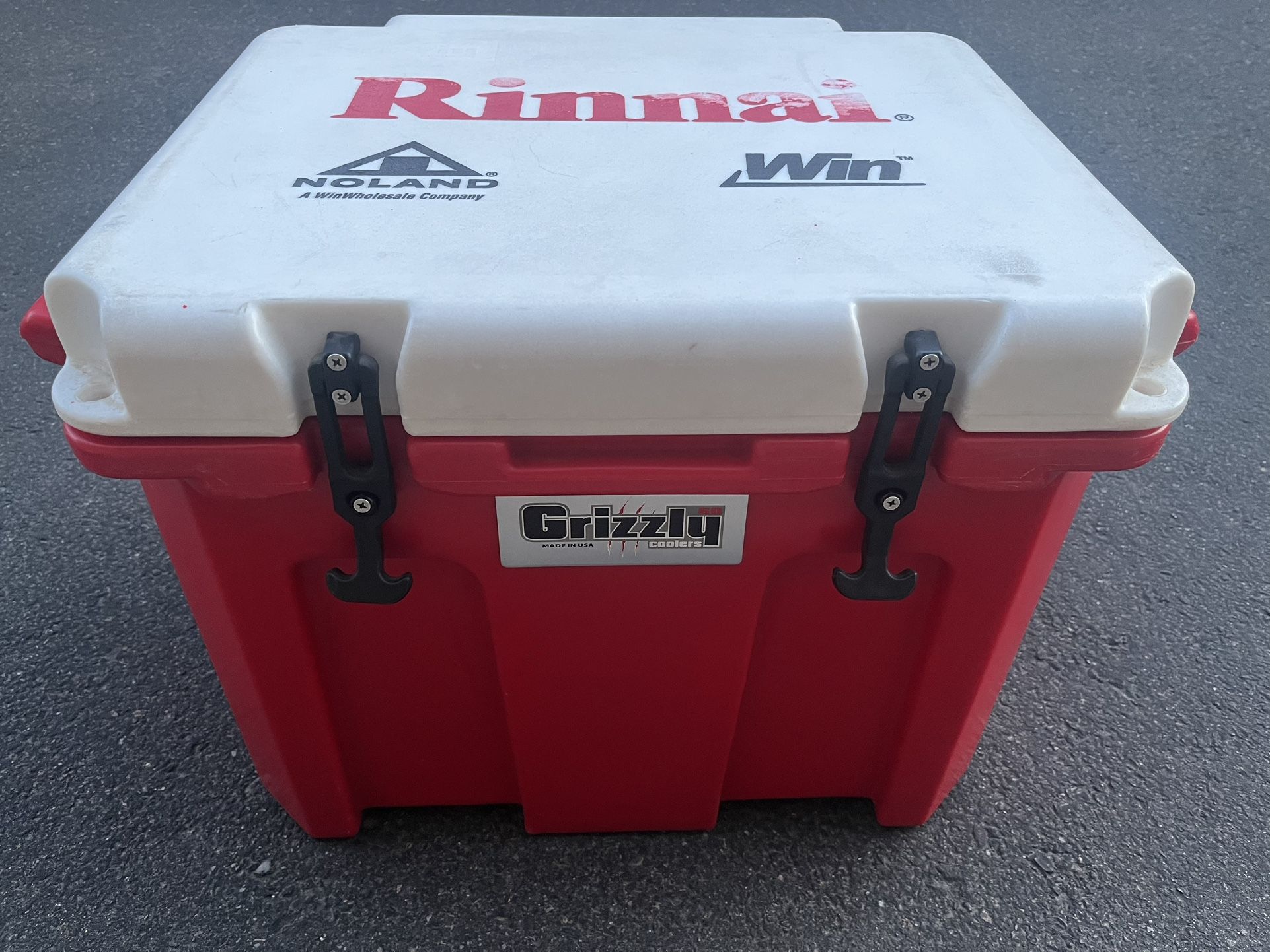 GRIZZLY Coolers 60. (60 qt)
