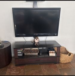 Tv With Stand Works Great 