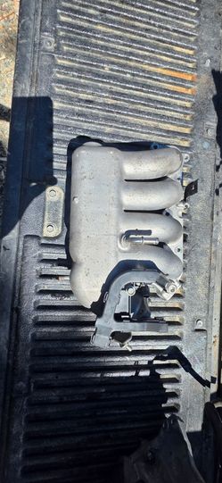 2006 honda 2.4L intake manifold