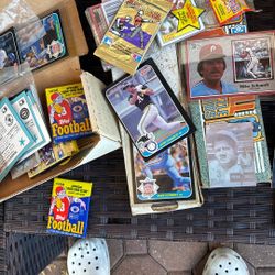 Baseball cards, vintage classic Donruss fleer collectors, Babe Ruth magazines