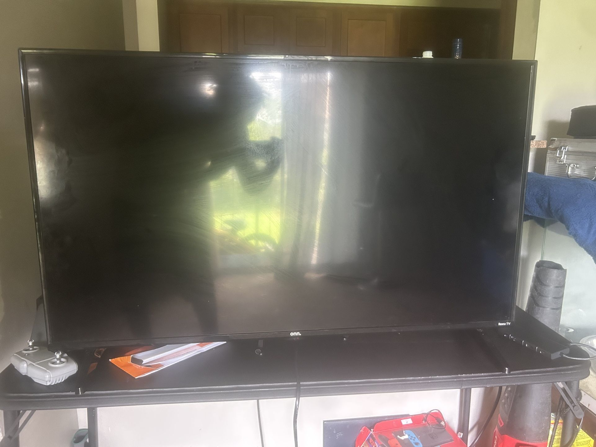 43 Inch Onn Tv