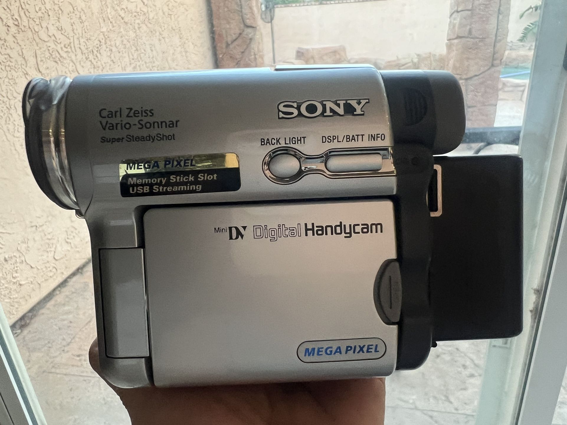 Sony Digital Handy Cam DCR TRV33