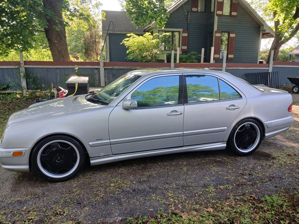 E55 AMG Mercedes 2000 Great Project All AMG Parts
