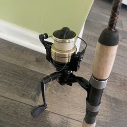 🎣🐟🎣🐟COMPLETE VINTAGE  - Red Rhino Fishing Rod and Reel S662SM Medium to Heavy Action 6' Exc Working🎣🐟🎣🐟