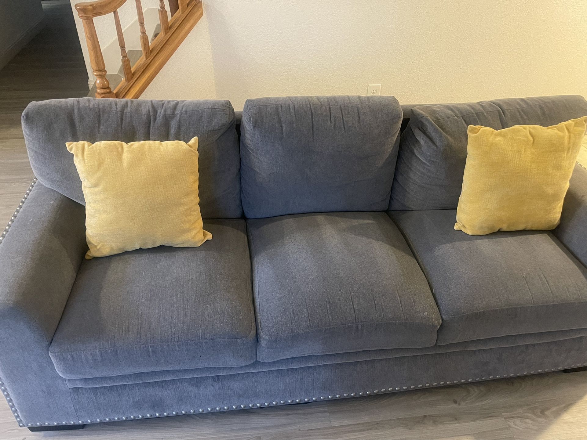 Sofas & Table