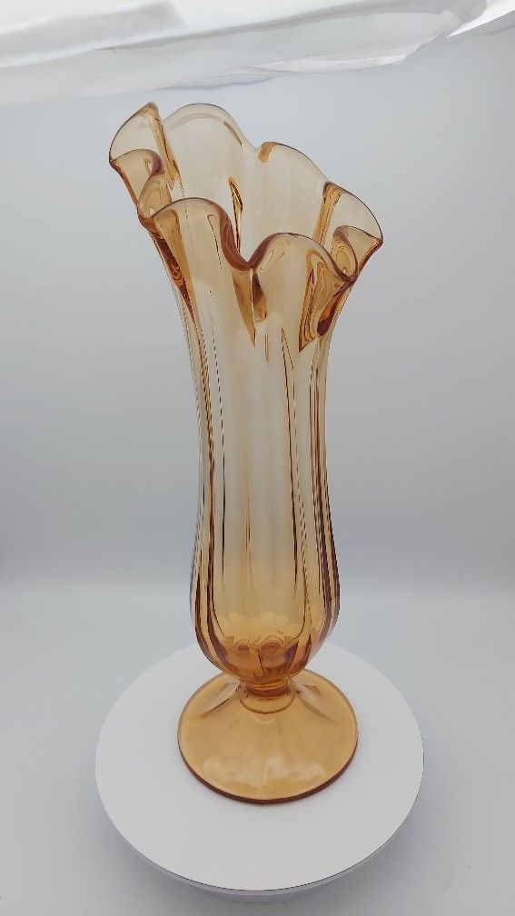 Beautiful Large Vintage Westmoreland Colonial Amber Glass Swung Vase 