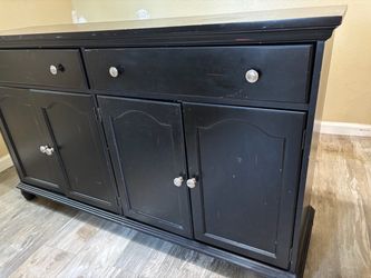 Buffett cabinet
