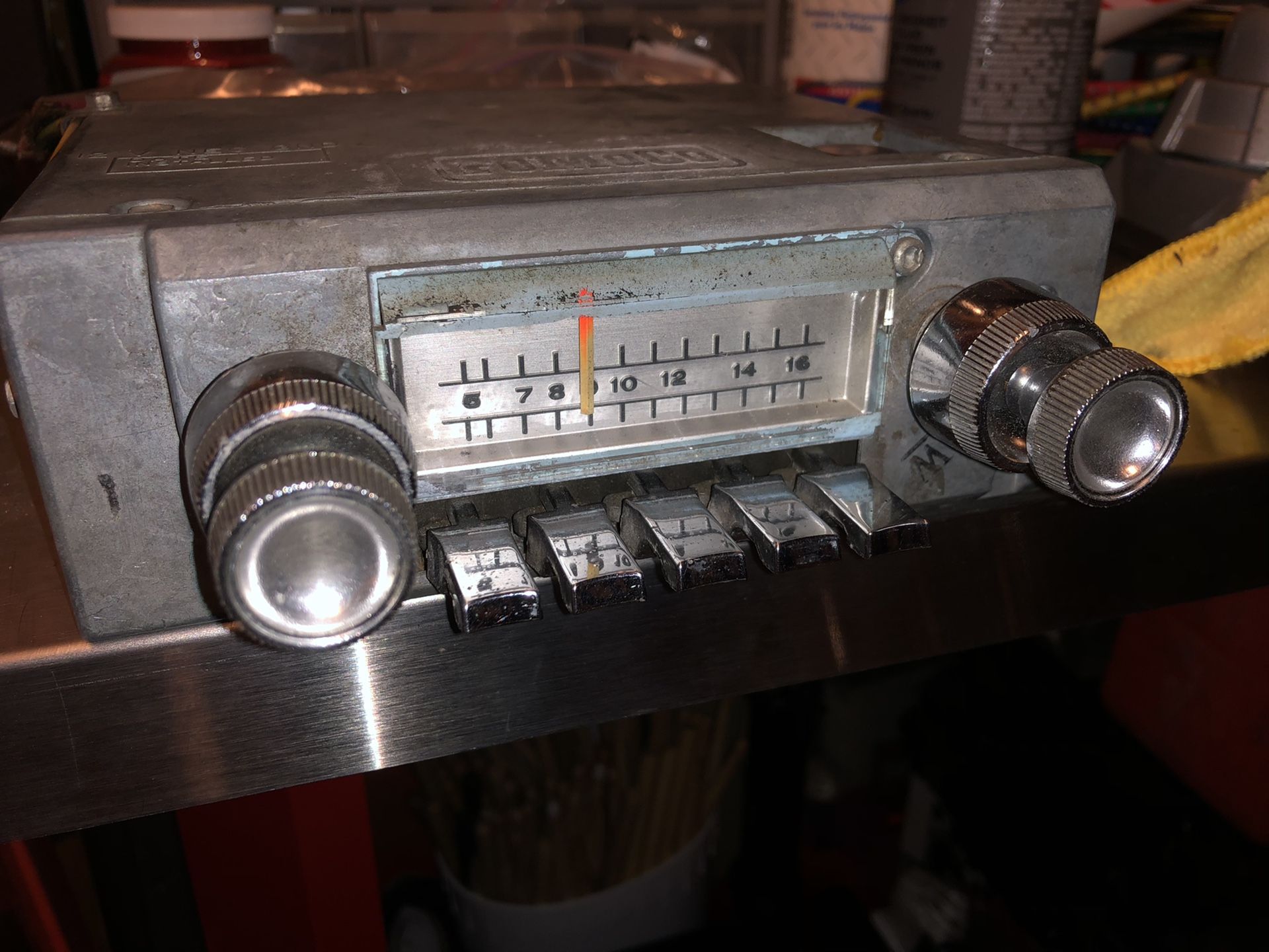 1965 Ford Thunderbird Radio