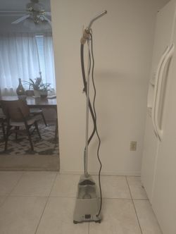 Jiffy Steamer J-2000 Garment Steamer with Plastic Steam Head And Additional Wig Hose Attachment