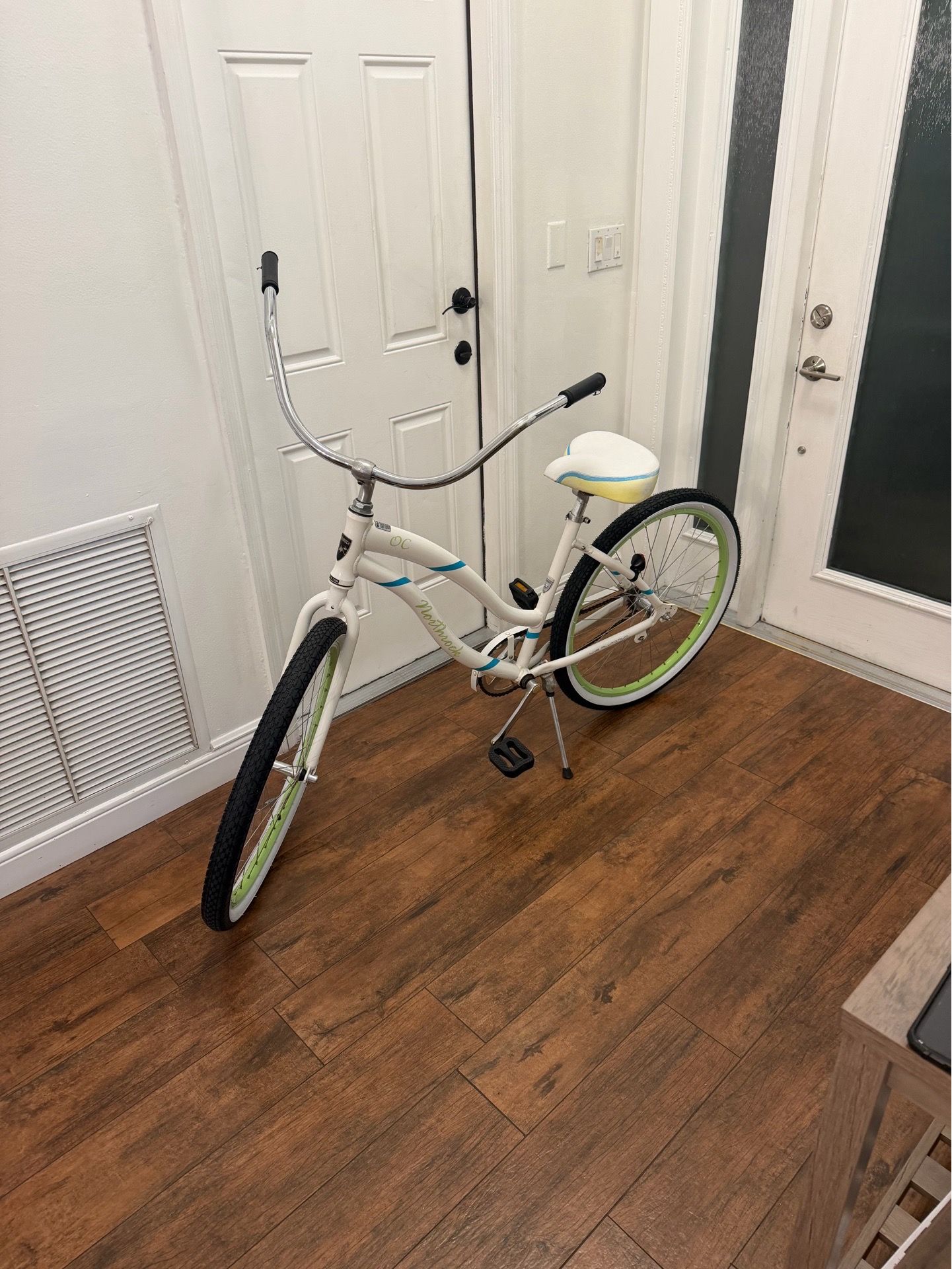 North rock cruiser bicycle