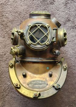 Deep Sea Diver Helmet display/collectable $300 OBO.