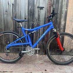 Santa Cruz Heckler Full Suspension MTB – Medium – Tuned & Ready to Ride