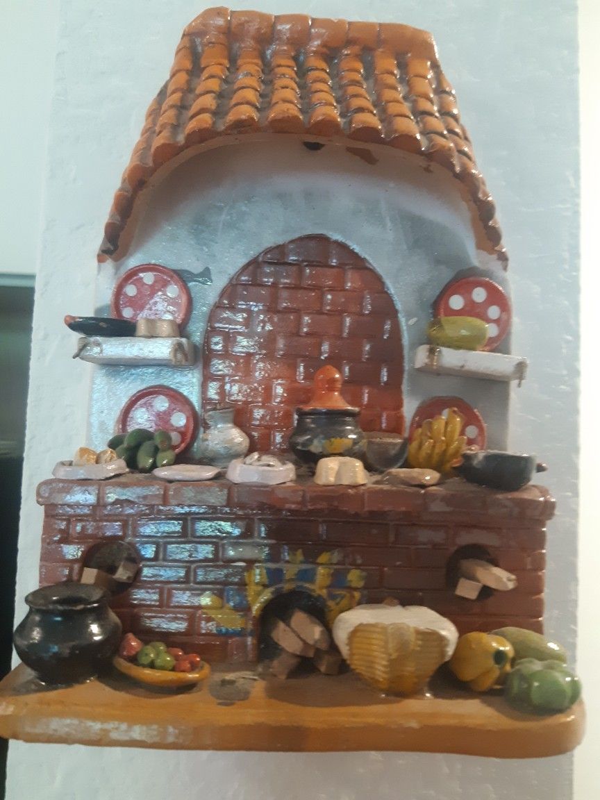 8" By 5" Cerámic Hand Made Kitchen Decoration