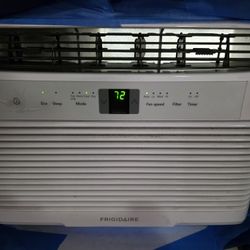FRIGIDAIRE 5000 BTU DIGITAL AIR CONDITIONER AC